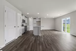 1352 Hugh Mack Ct, Spartanburg, SC 29303 - Photo 7