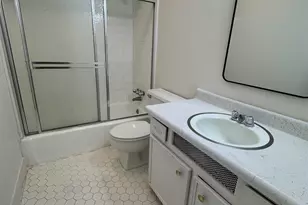 21 Glen Burnie St, Greenville, SC 29605 - Photo 17