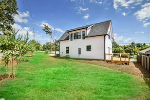 6 Guess St, Greenville, SC 29605 - Photo 3