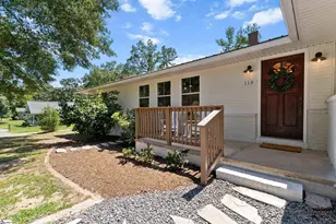 118 Kirby St, Landrum, SC 29356 - Photo 3