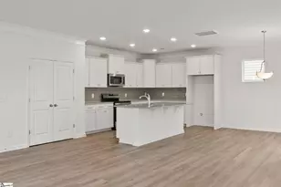 327 Metz Dr, Greenville, SC 29611 - Photo 9