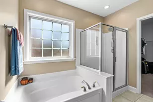 100 Yorkswell Ln, Greenville, SC 29607 - Photo 17