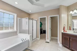 100 Yorkswell Ln, Greenville, SC 29607 - Photo 15