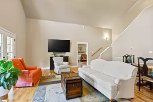 259 Inn Cir, Fountain Inn, SC 29644 - Photo 9