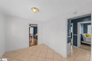 311 Scenic Dr, Greer, SC 29651 - Photo 7