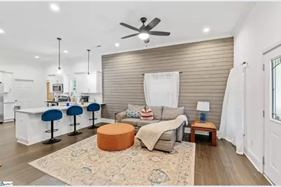 36 E Main Street, Greenville, SC 29611 - Photo 5