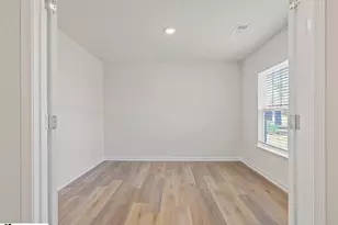 214 Pristine Dr, Greenwood, SC 29646 - Photo 3