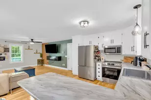 12010 W Camelia Ln, Seneca, SC 29678 - Photo 9