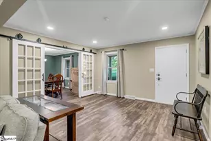 303 Woodbluff Rd, Laurens, SC 29360 - Photo 5