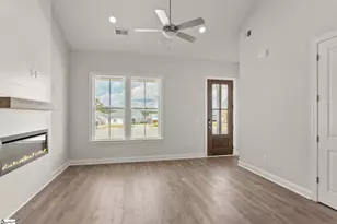 125 Cottage Ln, Greenwood, SC 29649 - Photo 5