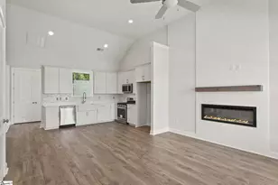 125 Cottage Ln, Greenwood, SC 29649 - Photo 3