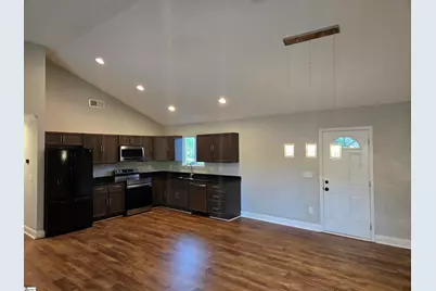 7 W 2nd Street, Williamston, SC 29697 - Photo 3