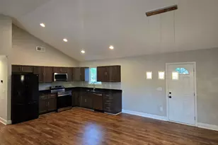 7 W 2nd St, Williamston, SC 29697 - Photo 3