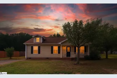 109 Laurens Court, Fountain Inn, SC 29644 - Photo 1