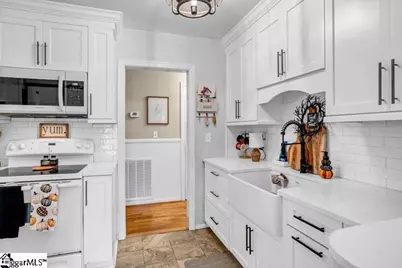 105 Rutledge Avenue, Greenville, SC 29617 - Photo 11