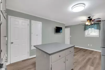 8 Glen Haven Court, Greenville, SC 29611 - Photo 11