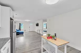 34 Jamison St, Greenville, SC 29611 - Photo 11