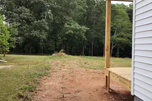 145 Highland Hills Dr, Campobello, SC 29322 - Photo 11