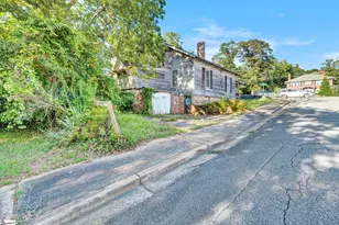 220 Hampton Ave, Pickens, SC 29671 - Photo 21