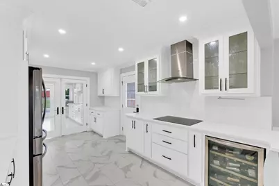 380 Forrester Drive, Greenville, SC 29607 - Photo 9