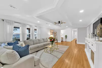 380 Forrester Drive, Greenville, SC 29607 - Photo 5