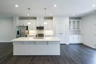 29 Rollins Ave, Greenville, SC 29607 - Photo 7