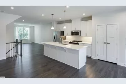 29 Rollins Avenue, Greenville, SC 29607 - Photo 9