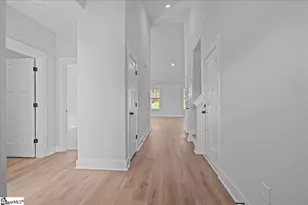 426 Briggs Dr, Easley, SC 29642 - Photo 3