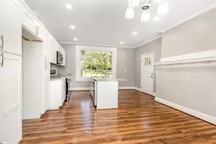 1110 Hayne St, Spartanburg, SC 29301 - Photo 9