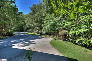 14 Flicker Dr, Greenville, SC 29609 - Photo 3