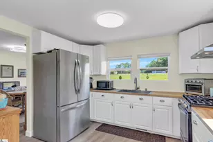 422 Old Georgia Rd, Pelzer, SC 29669 - Photo 9