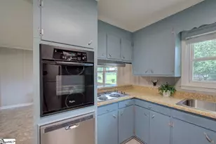 301 Bannister St, Easley, SC 29640 - Photo 5