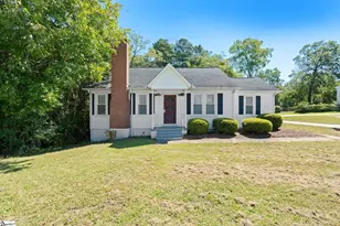 514 N Broad St, Clinton, SC 29325 - Photo 1
