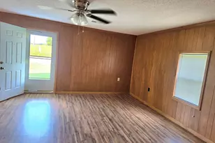 514 Boyd Rd, Laurens, SC 29360 - Photo 3