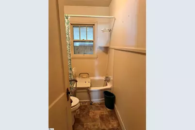 304 Stutts Avenue, Union, SC 29379 - Photo 13