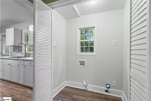 135 Overbrook Cir, Spartanburg, SC 29306 - Photo 9