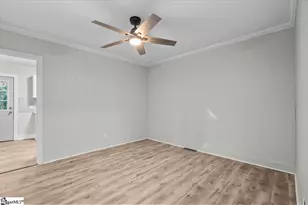 135 Overbrook Cir, Spartanburg, SC 29306 - Photo 15