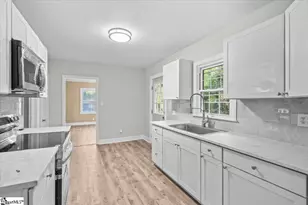 135 Overbrook Cir, Spartanburg, SC 29306 - Photo 7