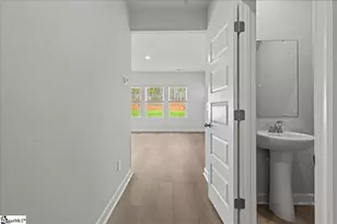 674 Cozy Blf Rd, Spartanburg, SC 29301 - Photo 3