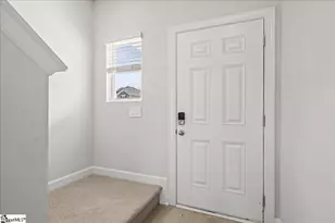 674 Cozy Blf Rd, Spartanburg, SC 29301 - Photo 9