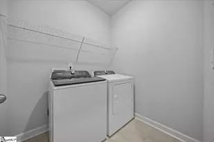 560 Cozy Blf Rd, Spartanburg, SC 29301 - Photo 9