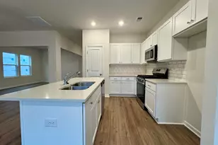 12099 Lansbury Dr, Inman, SC 29349 - Photo 11