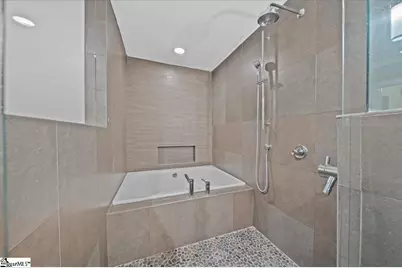 400 E Washington Street #Unit 27, Greenville, SC 29601 - Photo 11