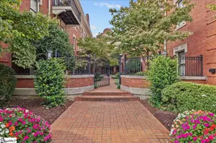 400 E Washington St, Greenville, SC 29601 - Photo 27