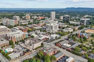 400 E Washington St, Greenville, SC 29601 - Photo 35