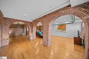 400 E Washington St, Greenville, SC 29601 - Photo 17