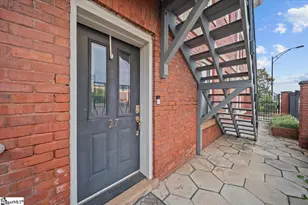 400 E Washington St, Greenville, SC 29601 - Photo 23