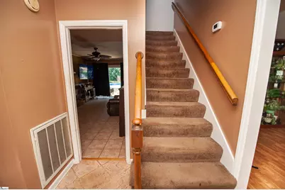 304 Hampshire Court, Spartanburg, SC 29301 - Photo 9