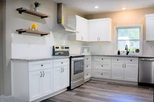 340 W Peachtree St, Woodruff, SC 29388 - Photo 9