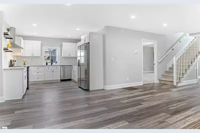 340 W Peachtree Street, Woodruff, SC 29388 - Photo 9